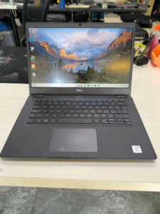 Đánh giá Dell Latitude 3410 năm 2026 chi tiết. Máy làm được những công việc gì, hiệu năng Core i3/i5 thế hệ 10 có còn mượt và phù hợp với ai? Xem ngay!