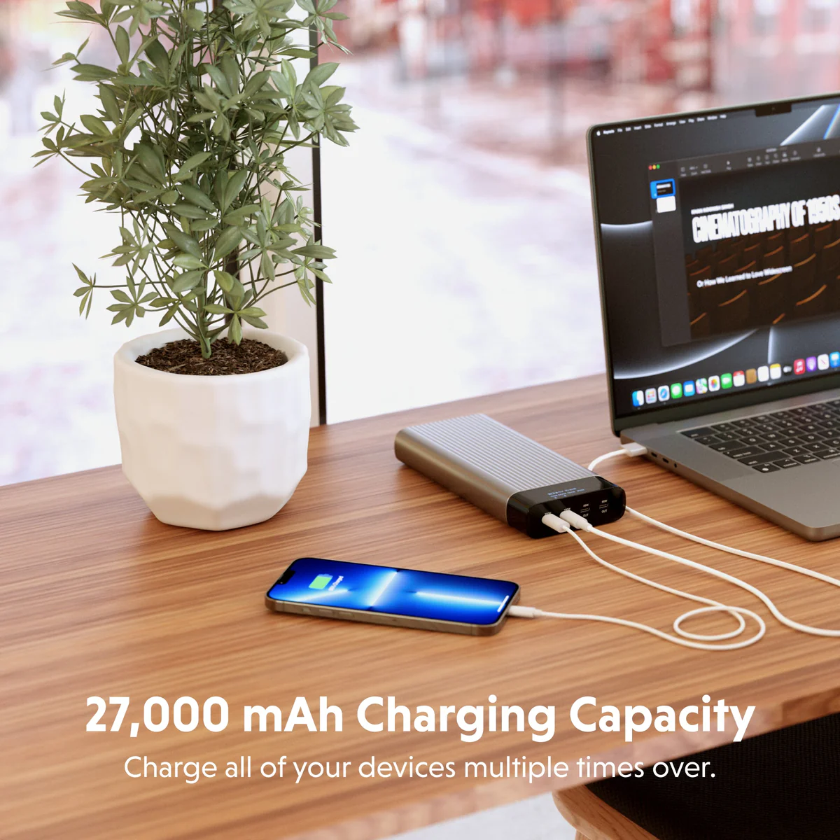 HyperJuice USB-C 245W Power Bank (7)